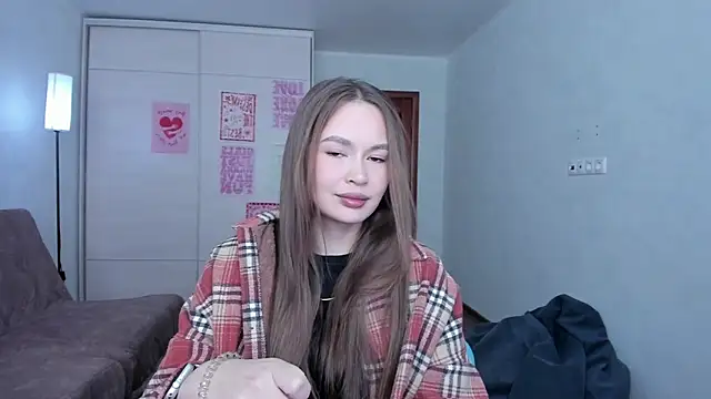 kittiangel00 online show from April 2026 04:25:01 AM