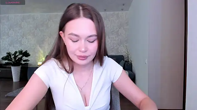 kittiangel00 online show from April 2026 12:23:01 PM