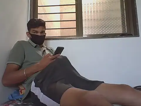 Roy3 2 online show from April 2026 09:44:01 AM