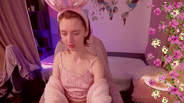 Pretty Victoria online show from April 2026 06:09:01 AM