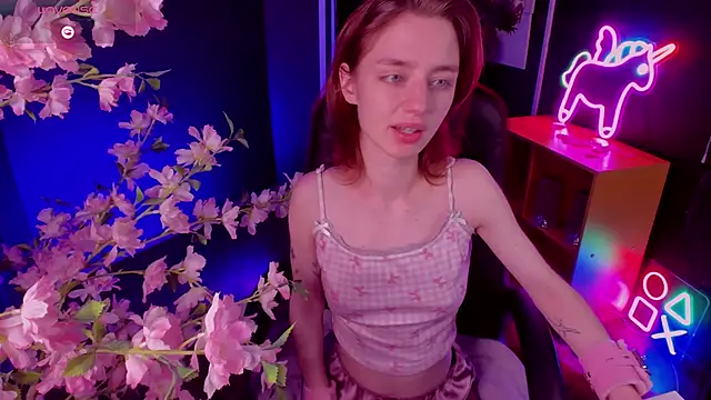 Pretty Victoria online show from April 2026 11:06:01 AM