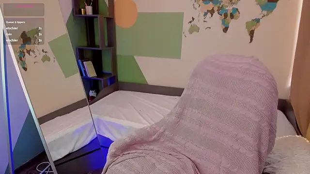 Pretty Victoria online show from April 2026 06:36:02 AM