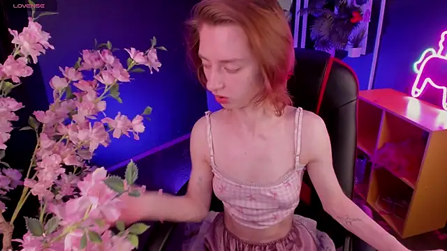 Pretty Victoria online show from May 2026 06:00:02 AM