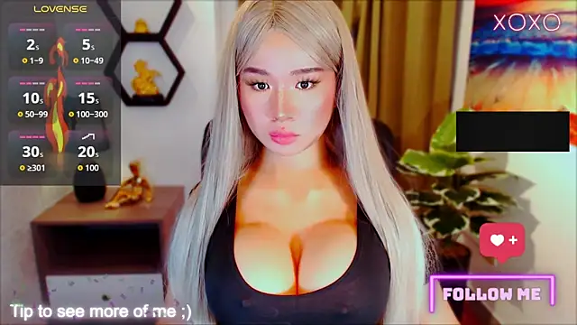 xBigSurpriseLorainex online show from March 2026 01:07:01 AM