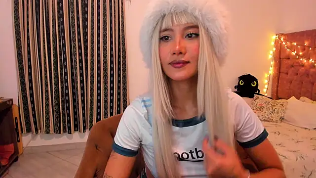 Snapshot of Mia_miel69 chatting on June 2026 10:23:01 AM Mia miel69 online show from June 2026 10:23:01 AM