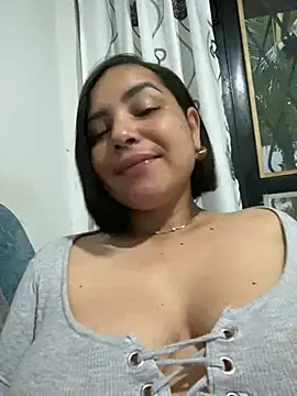 Kira33  online show from April 2026 12:23:01 PM