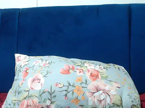 BustyChocx online show from April 2026 02:01:01 PM