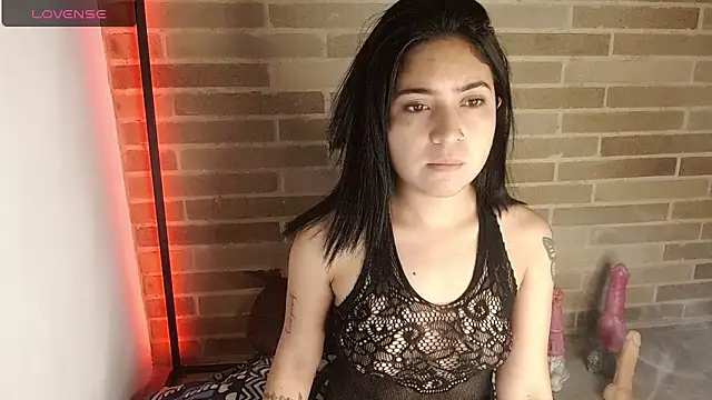 sweet-little online show from May 2026 12:27:01 PM