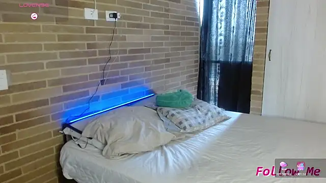 sweet-little online show from March 2026 02:51:01 PM