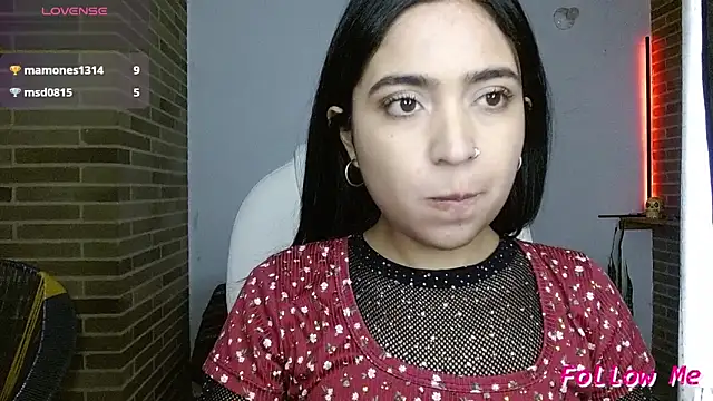 sweet-little online show from March 2026 06:53:02 PM