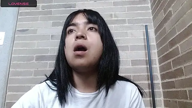 sweet-little online show from June 2026 12:05:01 PM