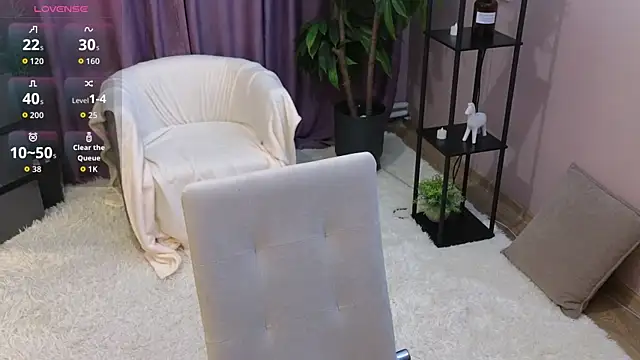 BlondeLina online show from April 2026 04:57:02 AM