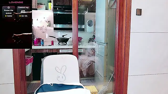 Snapshot of nuanuanbaobei chatting on June 2026 06:52:02 AM nuanuanbaobei online show from June 2026 06:52:02 AM
