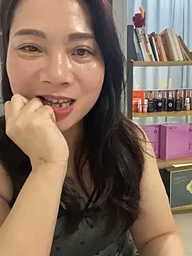 Snapshot of yu19988 chatting on April 2026 04:05:02 AM yu19988 online show from April 2026 04:05:02 AM