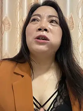 Snapshot of yu19988 chatting on April 2026 12:40:02 AM yu19988 online show from April 2026 12:40:02 AM