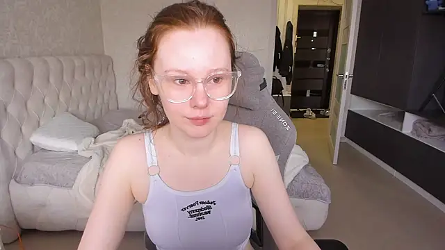 NikiCozy online show from May 2026 01:11:02 AM