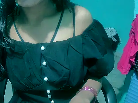 Sexy-riya02 online show from March 2026 04:11:01 PM