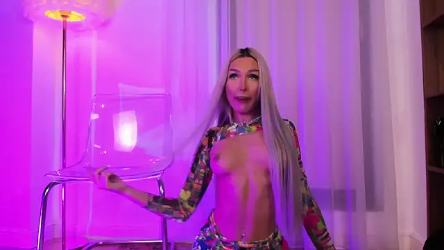 ArianaXO  online show from May 2026 06:08:01 AM