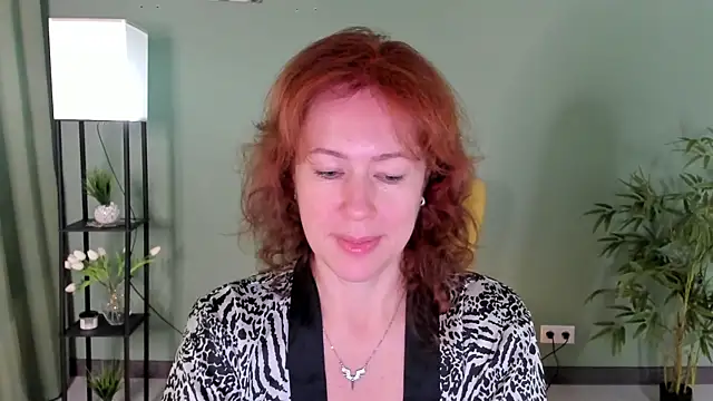 Snapshot of LeticiaRomano chatting on July 2026 04:08:02 AM LeticiaRomano online show from July 2026 04:08:02 AM