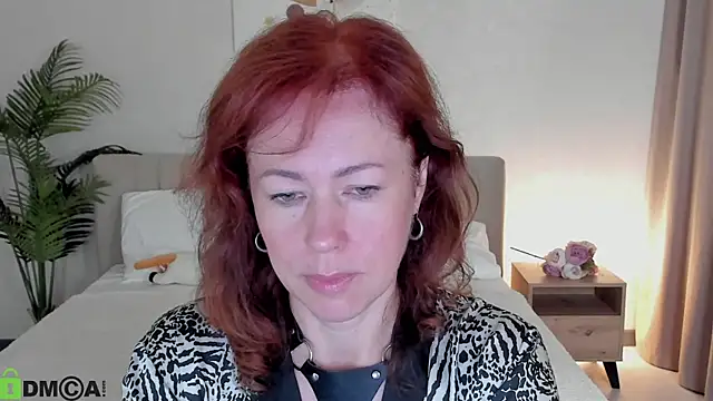 Snapshot of LeticiaRomano chatting on May 2026 04:27:02 AM LeticiaRomano online show from May 2026 04:27:02 AM