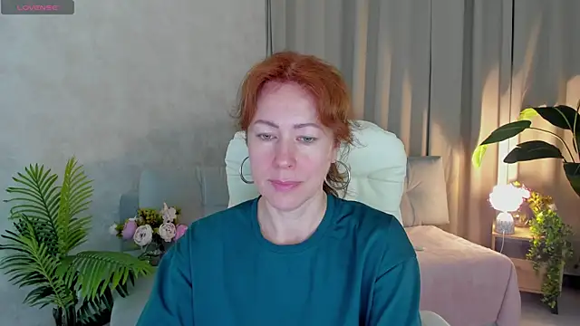 Snapshot of LeticiaRomano chatting on May 2026 03:59:01 AM LeticiaRomano online show from May 2026 03:59:01 AM