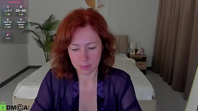 Snapshot of LeticiaRomano chatting on May 2026 04:06:01 AM LeticiaRomano online show from May 2026 04:06:01 AM