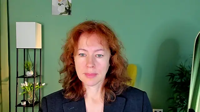 Snapshot of LeticiaRomano chatting on June 2026 04:08:02 AM LeticiaRomano online show from June 2026 04:08:02 AM