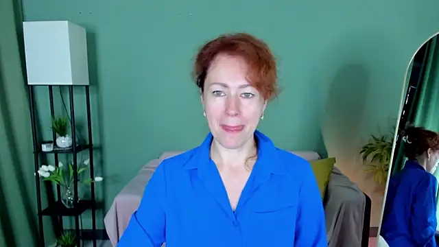 Snapshot of LeticiaRomano chatting on July 2026 04:10:01 AM LeticiaRomano online show from July 2026 04:10:01 AM