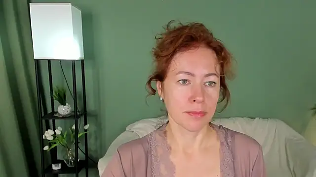 Snapshot of LeticiaRomano chatting on July 2026 04:01:01 AM LeticiaRomano online show from July 2026 04:01:01 AM