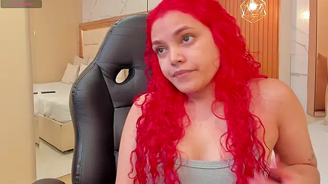 luna veega online show from June 2026 05:06:01 PM