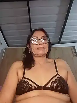 Snapshot of HOT_LATINA20 chatting on July 2026 02:24:02 AM HOT LATINA20 online show from July 2026 02:24:02 AM