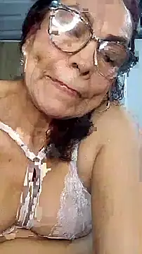 Snapshot of HOT_LATINA20 chatting on June 2026 12:32:01 AM HOT LATINA20 online show from June 2026 12:32:01 AM
