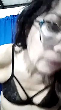 Snapshot of HOT_LATINA20 chatting on May 2026 01:52:01 AM HOT LATINA20 online show from May 2026 01:52:01 AM