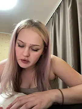keeeessyyy online show from April 2026 11:12:01 PM