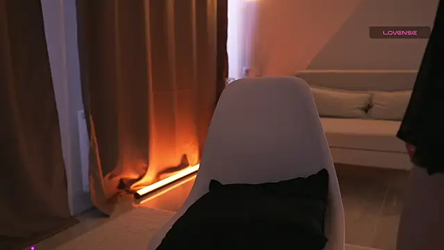 OnlyNora online show from June 2026 03:06:02 PM