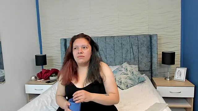 Chloe Deker online show from March 2026 12:43:01 PM