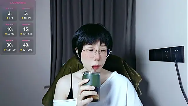 lin lin 520 520 online show from May 2026 03:58:02 PM