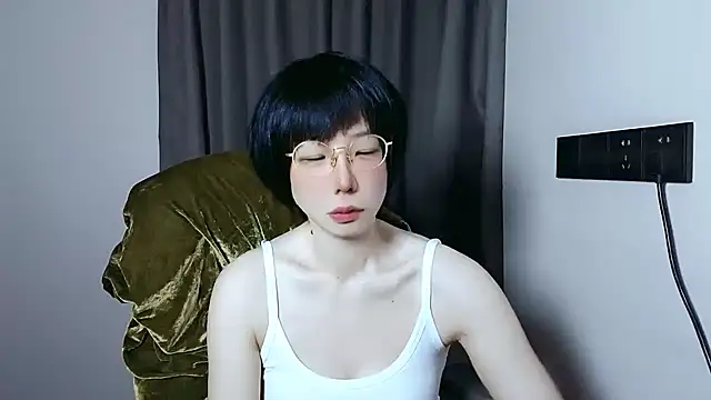 lin lin 520 520 online show from May 2026 03:32:01 PM
