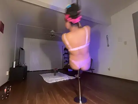 stripperbarbie online show from April 2026 01:01:01 AM