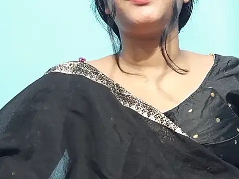 Emma 4433 online show from March 2026 09:44:01 AM