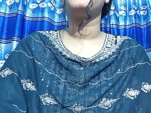 Emma 4433 online show from March 2026 04:14:02 PM