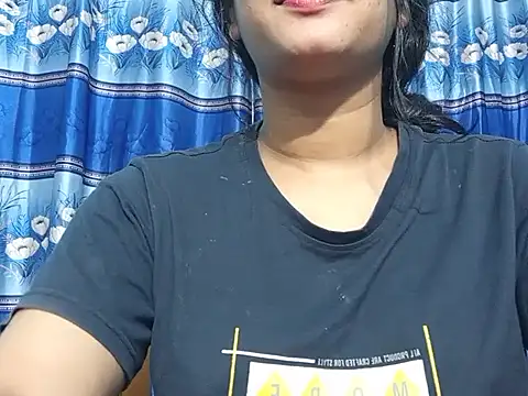 Emma 4433 online show from March 2026 04:31:02 AM