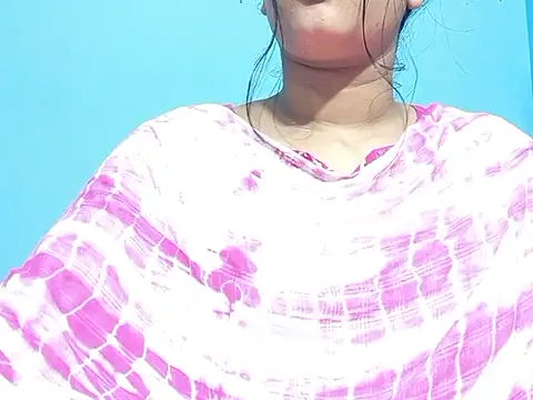 Emma 4433 online show from April 2026 05:30:01 PM