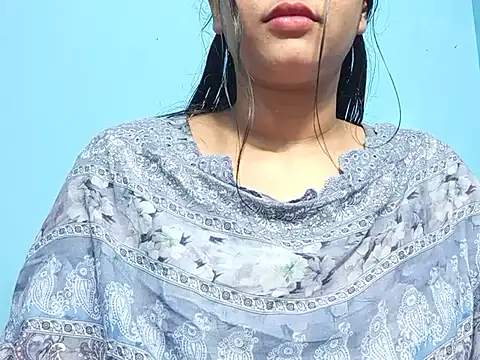 Emma 4433 online show from April 2026 04:14:02 PM