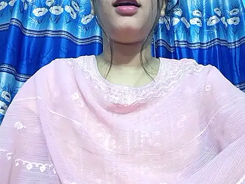 Emma 4433 online show from March 2026 04:35:01 PM