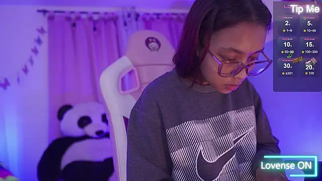 nahomy 2308 online show from April 2026 11:57:02 AM