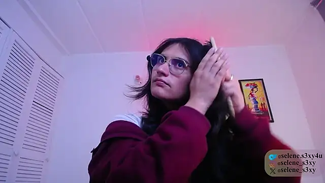 selene cutie online show from April 2026 12:02:01 AM