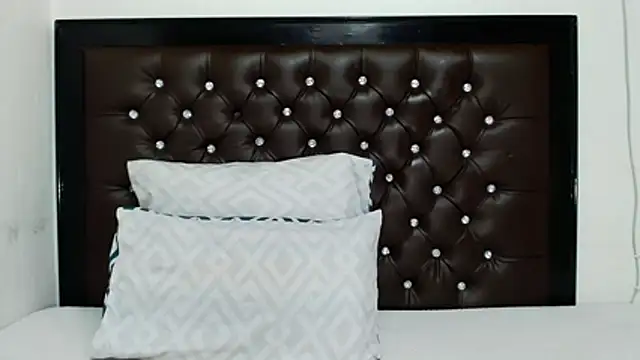 Thickleex22 online show from June 2026 05:49:01 AM