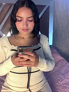 Bella Pinkk online show from March 2026 05:05:02 PM