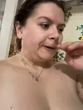 Nenssy555 online show from April 2026 05:36:02 PM